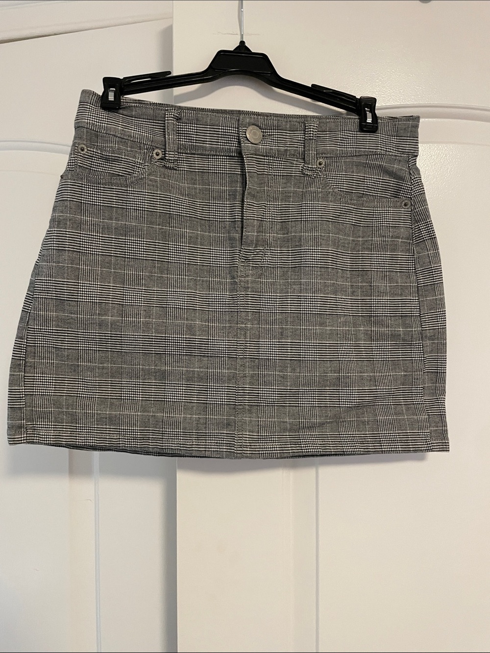American Eagle Outfitters Gray Plaid Mini Skirt
